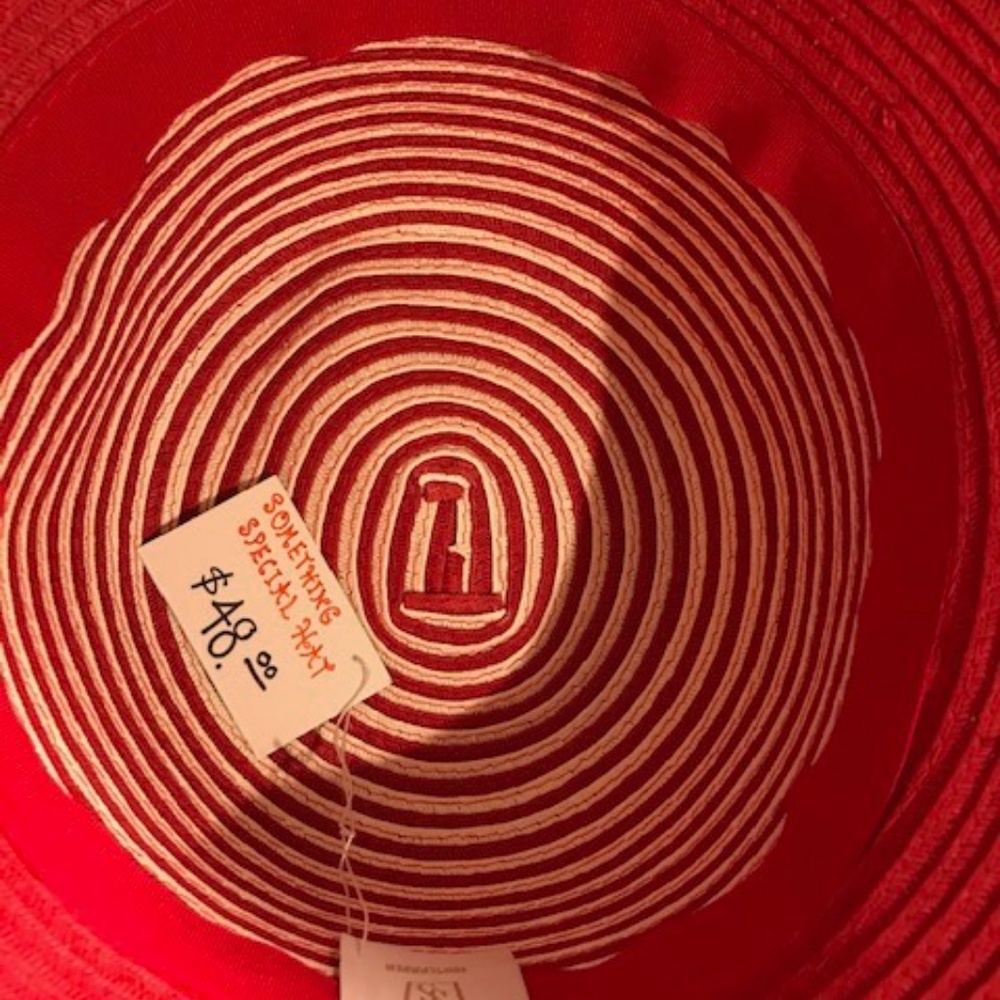 Red Straw Cloche Hat- NEW with Tags - Picture 4 of 8